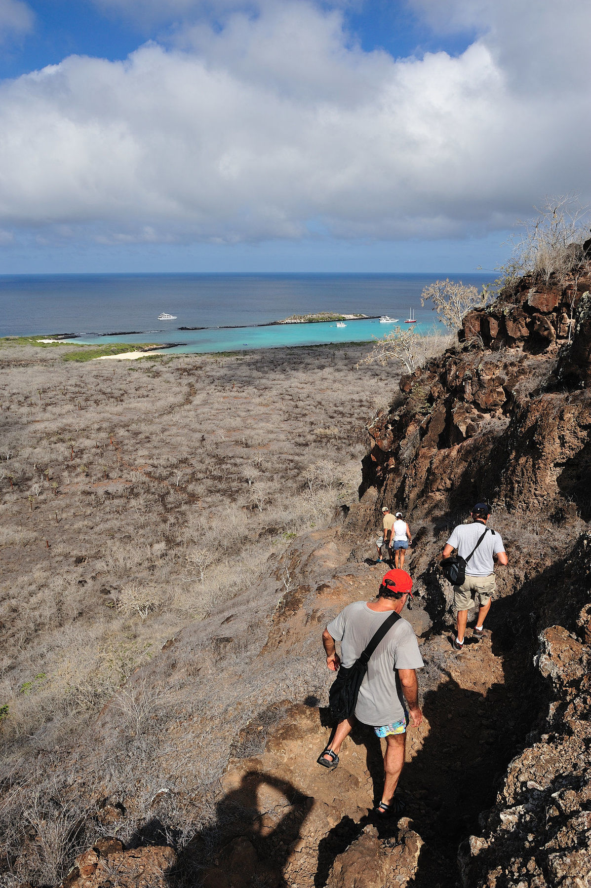 Pikaia Lodge Santa Cruz Island Екстериор снимка